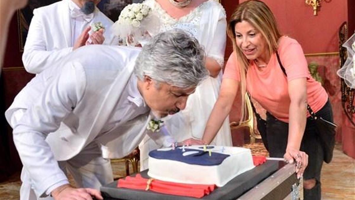 Behzat Uygur'a sahnede sürpriz