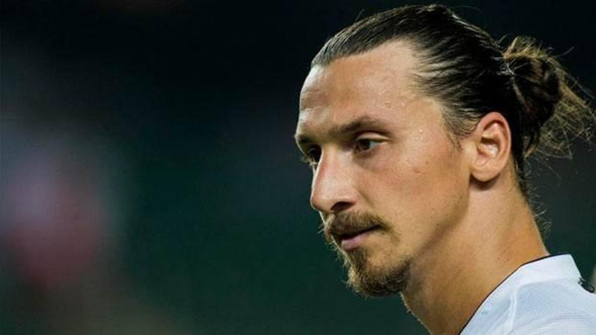 Ibrahimovic PSG'de kalıyor