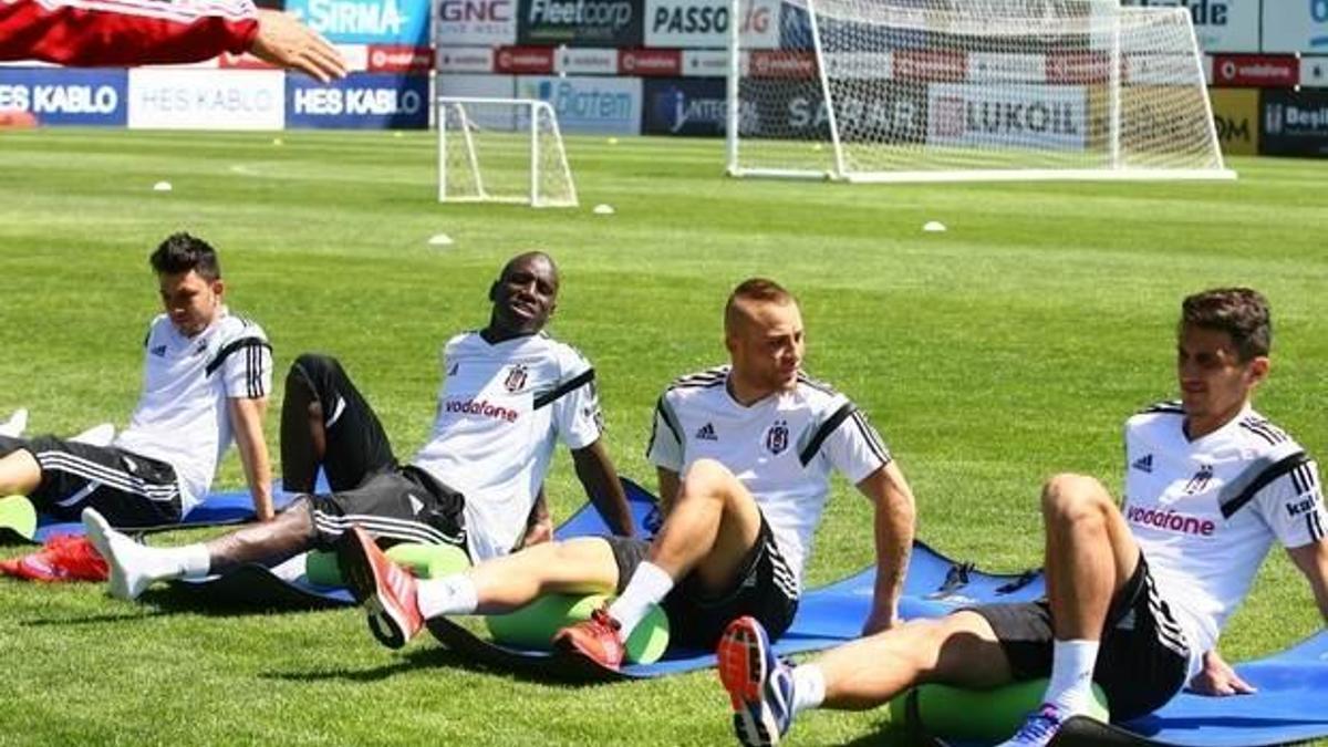 Kartal ara vermedi