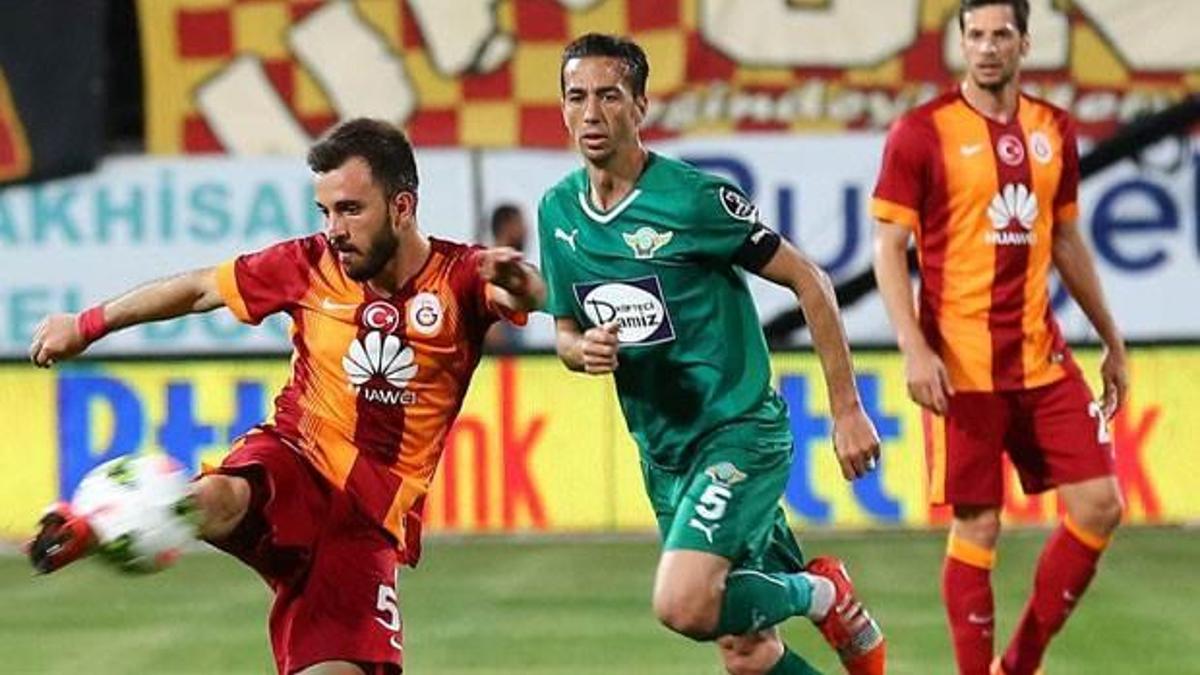 Aslan Kral tahtı bırakmıyor