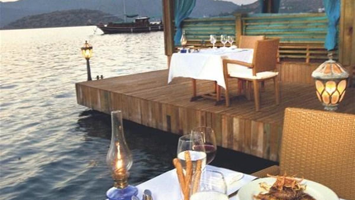 Bozburun sevgilinizle romantik bir tatil yapmak için ideal adres...