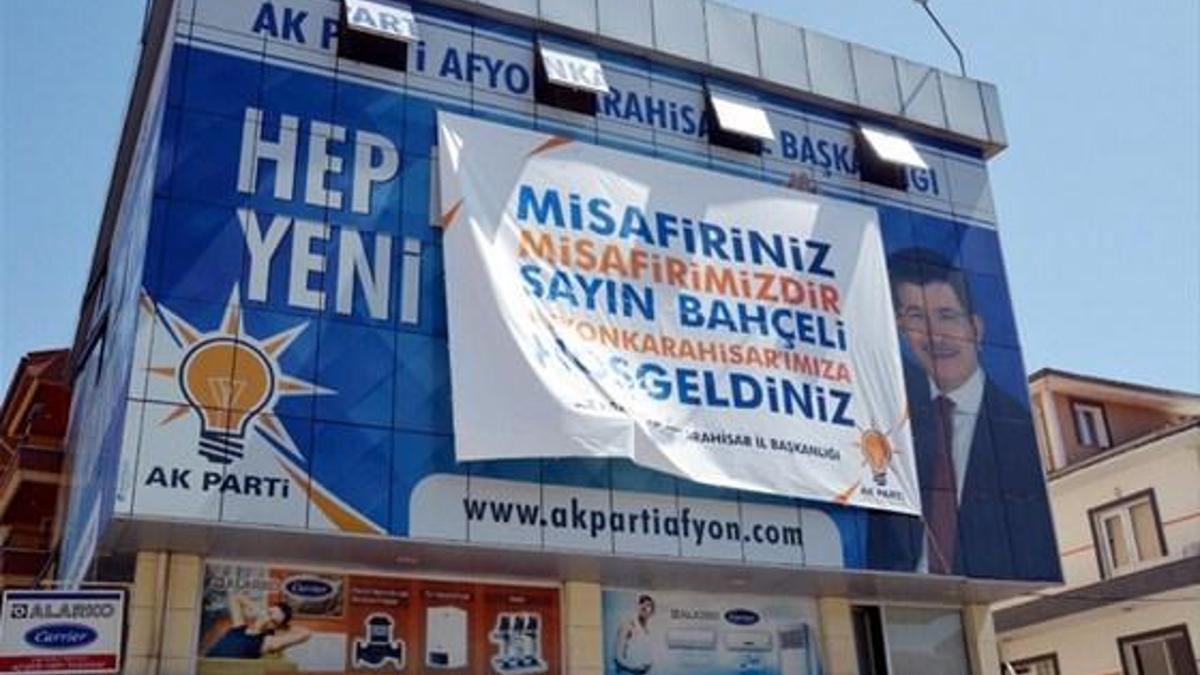 AK Parti'den Bahçeli'ye jest