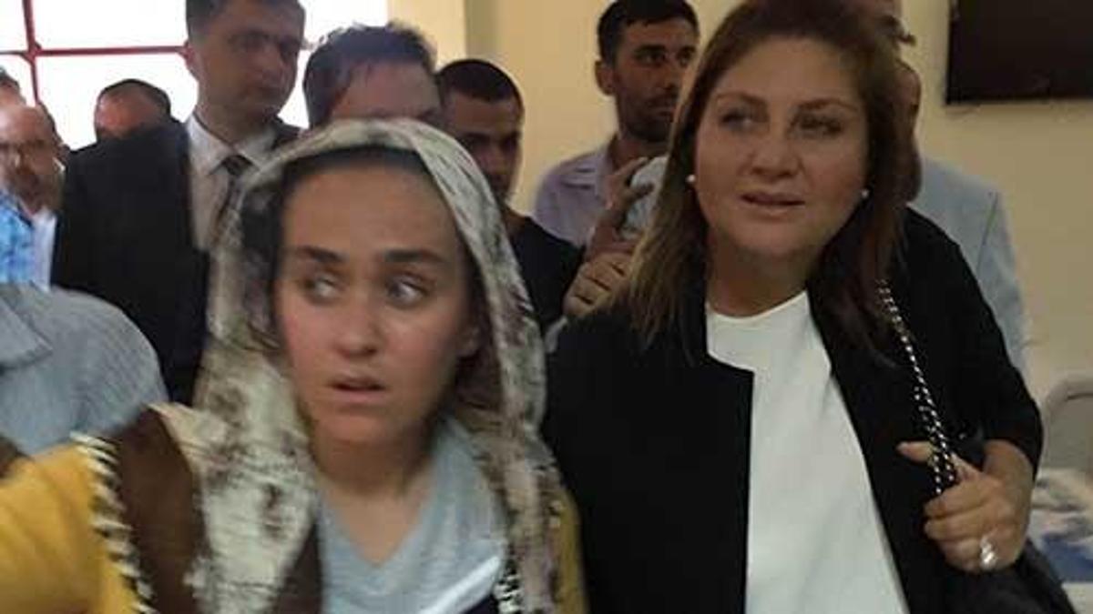 Sibel Can hastaneye gitti
