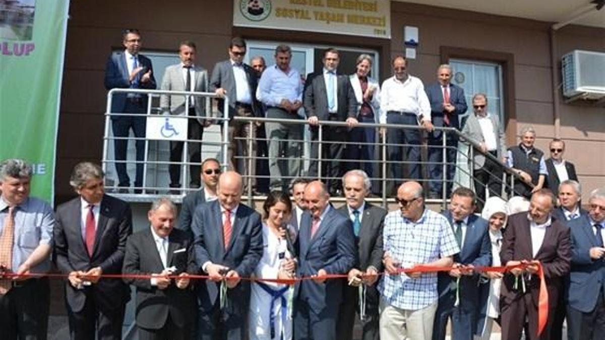AK Partili Başkan'a makamında silahlı saldırı