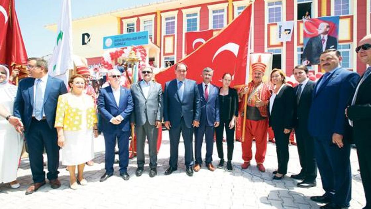Demirören Holding sözünü tuttu! Soma’ya iki okul