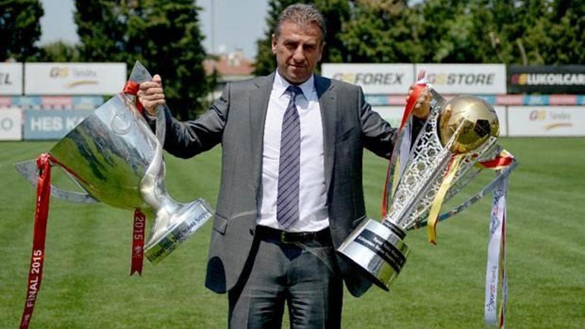 Hamza Hamzaoğlu'dan transfer bombaları!