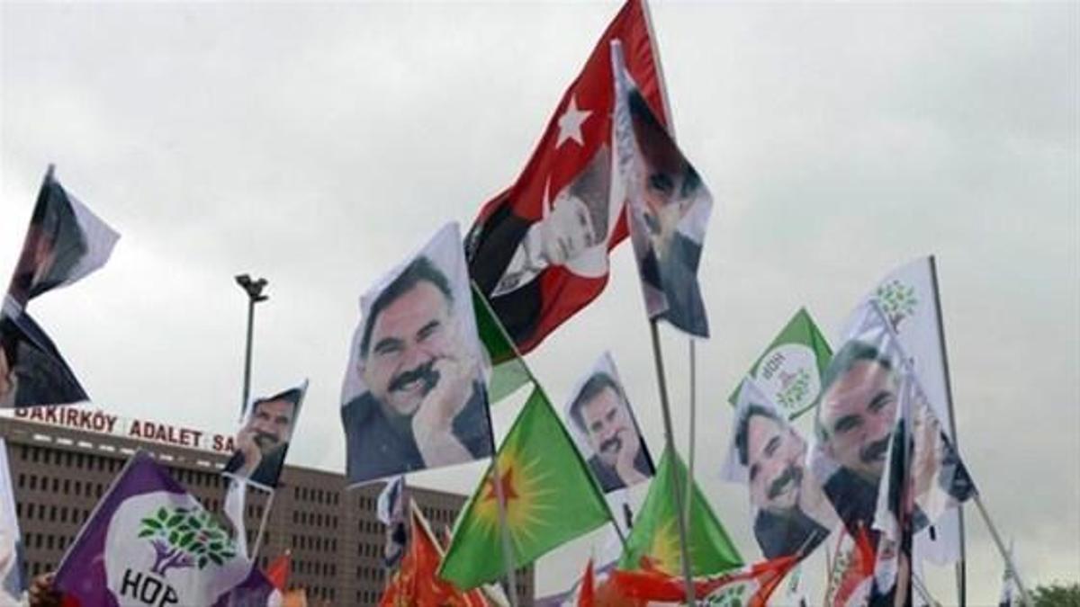 HDP’liler, seçim sonucunu Bakırköy’de kutladı