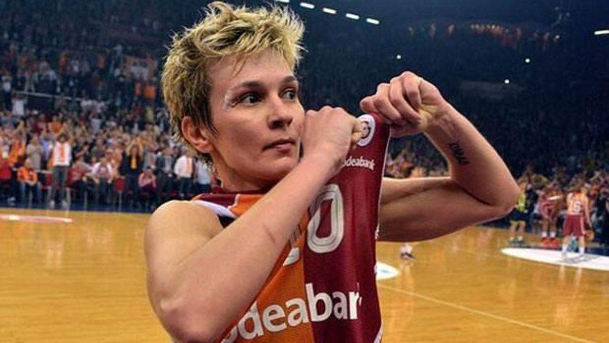 Işıl 3 yıl Galatasaray'da