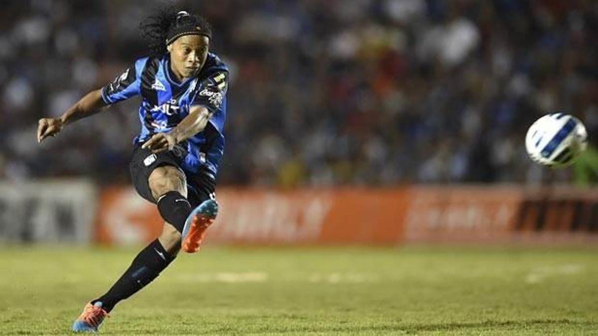 Antalyaspor Ronaldinho'ya göz koydu