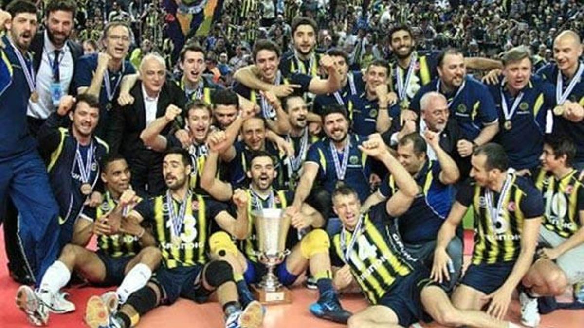 F.Bahçe voleybolda küçülüyor