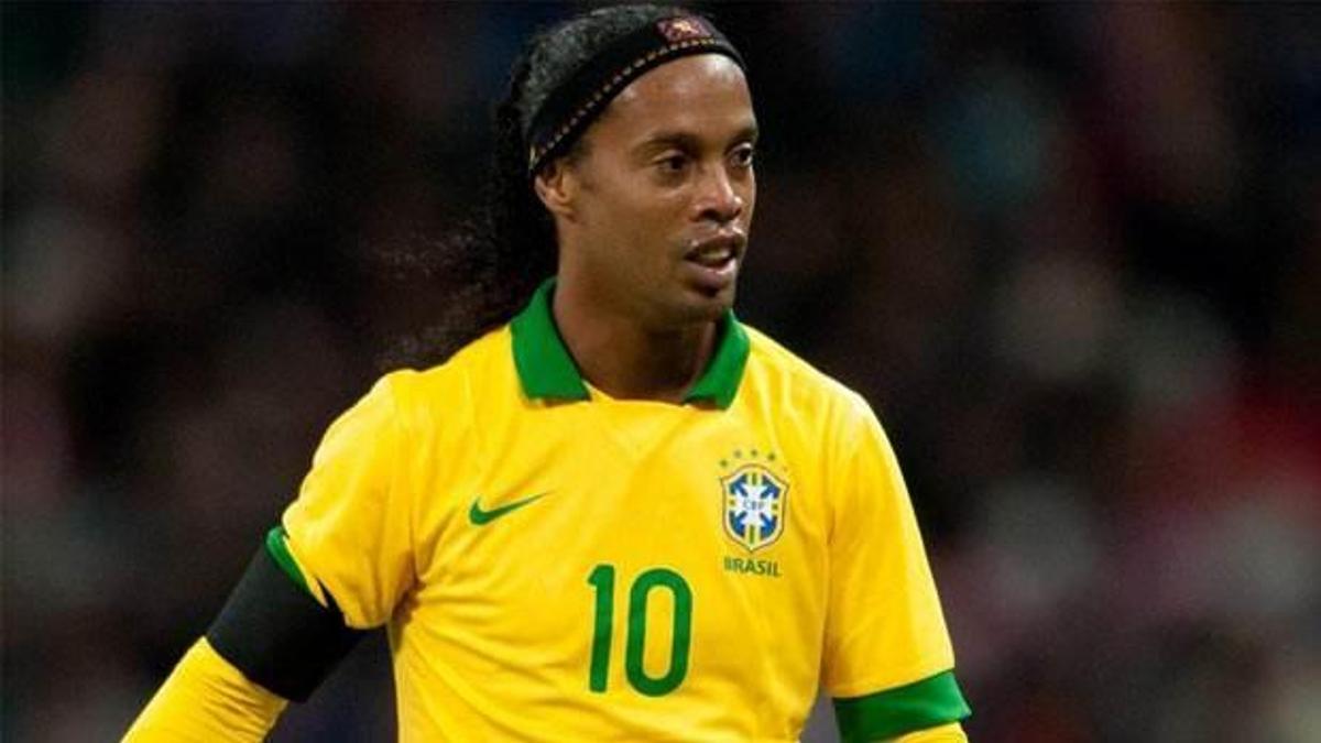 Ronaldinho'nun sözleşmesi feshedildi