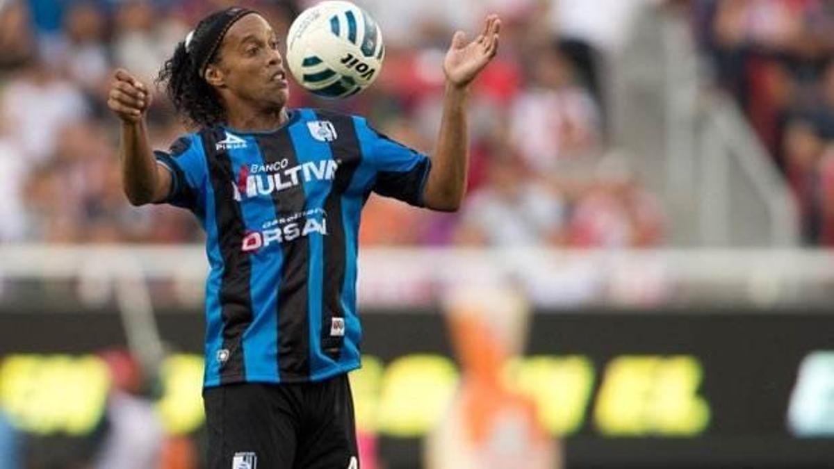 Ronaldinho imaj peşinde!