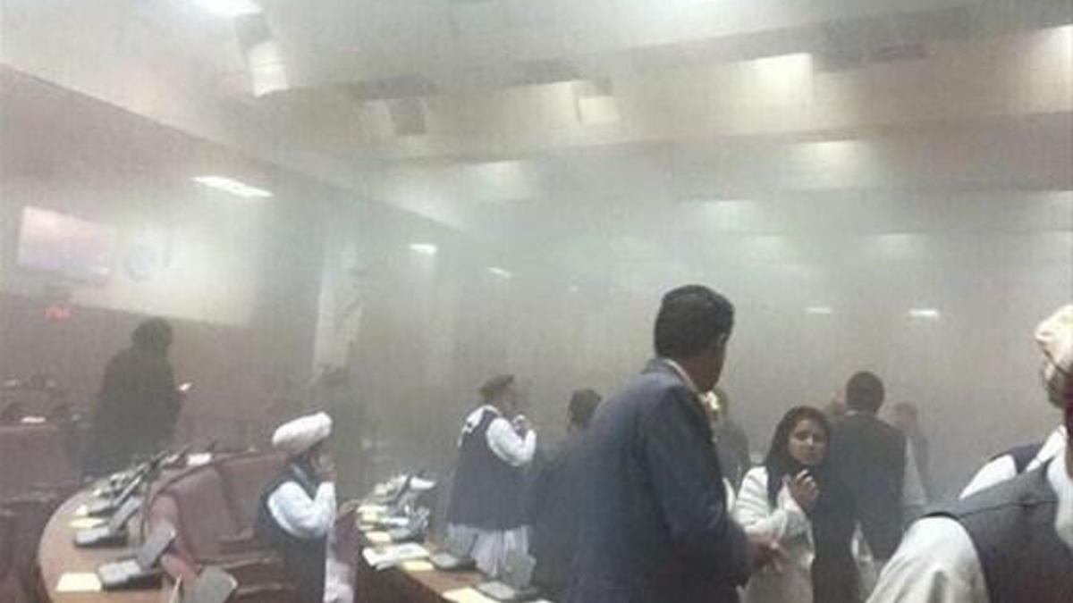 Parlamento binasına bombalı saldırı!