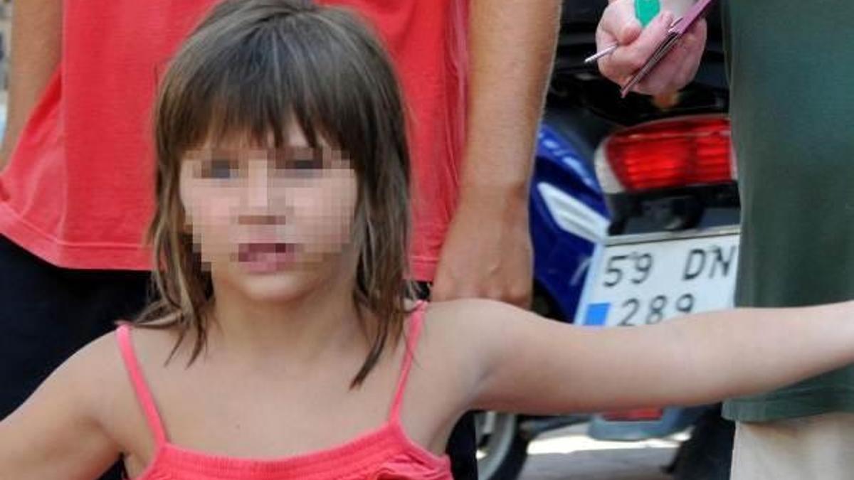 3 gün ölü anne ve babasıyla yaşadı!