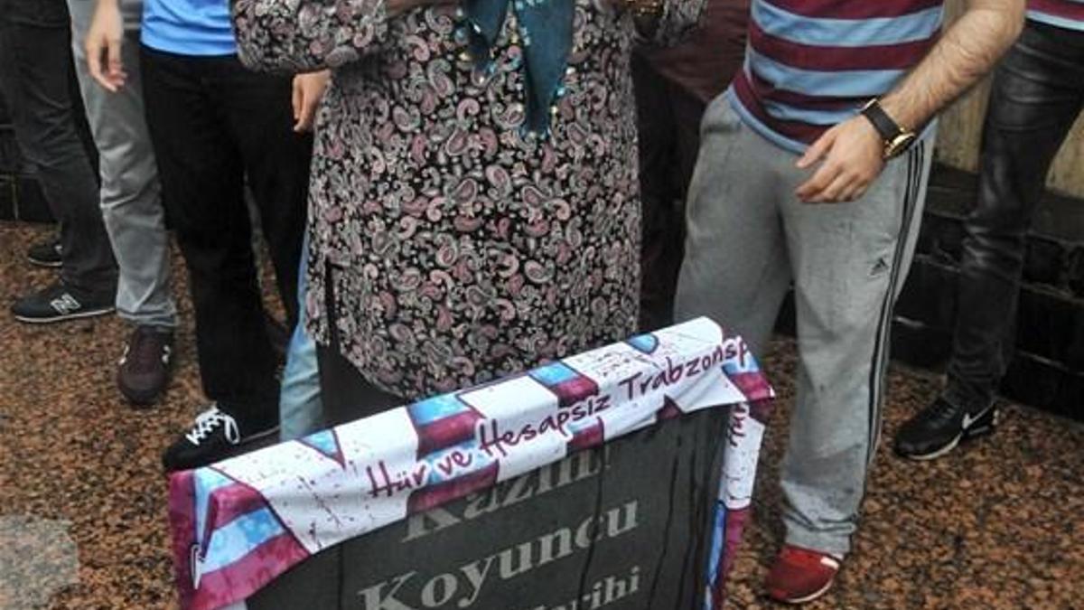 Kazım Koyuncu mezarı başında anıldı