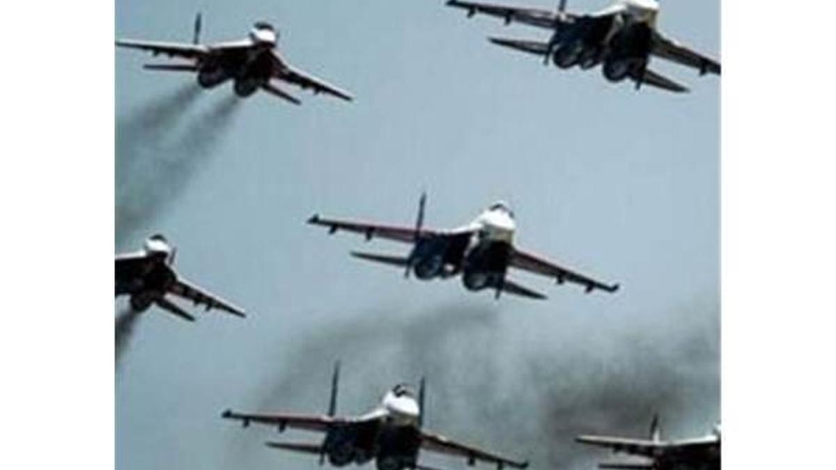 Çukurca'da uçak hareketliliği!