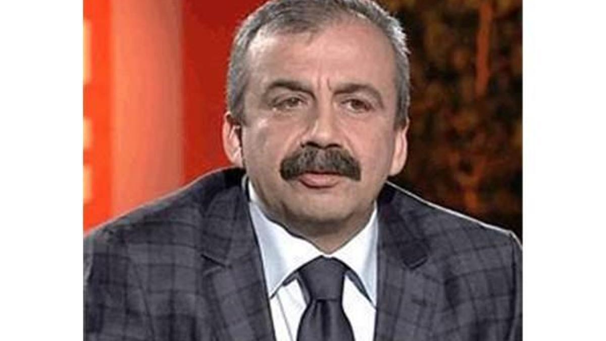 Sırrı Süreyya Önder: MHP baraj altında kalır