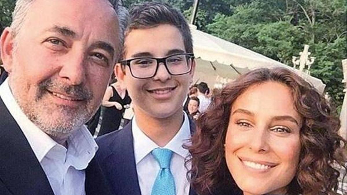 Arzum Onan ve Mehmet Aslantuğ'un oğlu mezun oldu