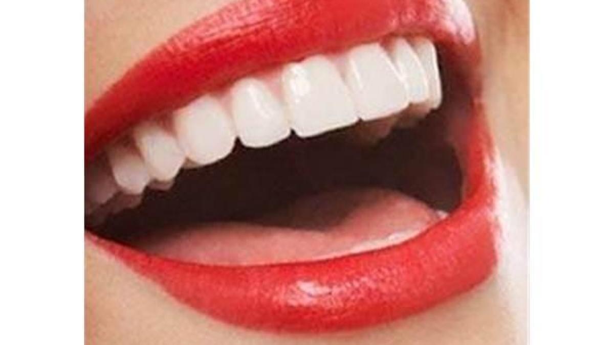 Kenger sakızı dişleri beyazlatıyor