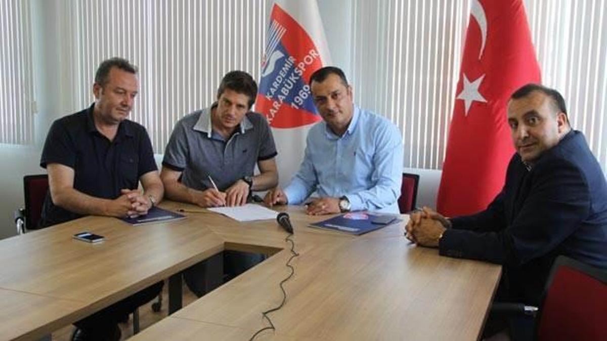 Karabükspor transferde durmuyor