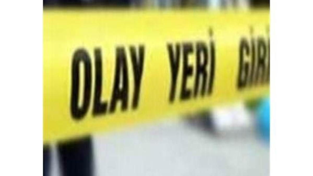 Ayrı yaşadığı eşinin buluştuğu iki kişiyi öldürdü