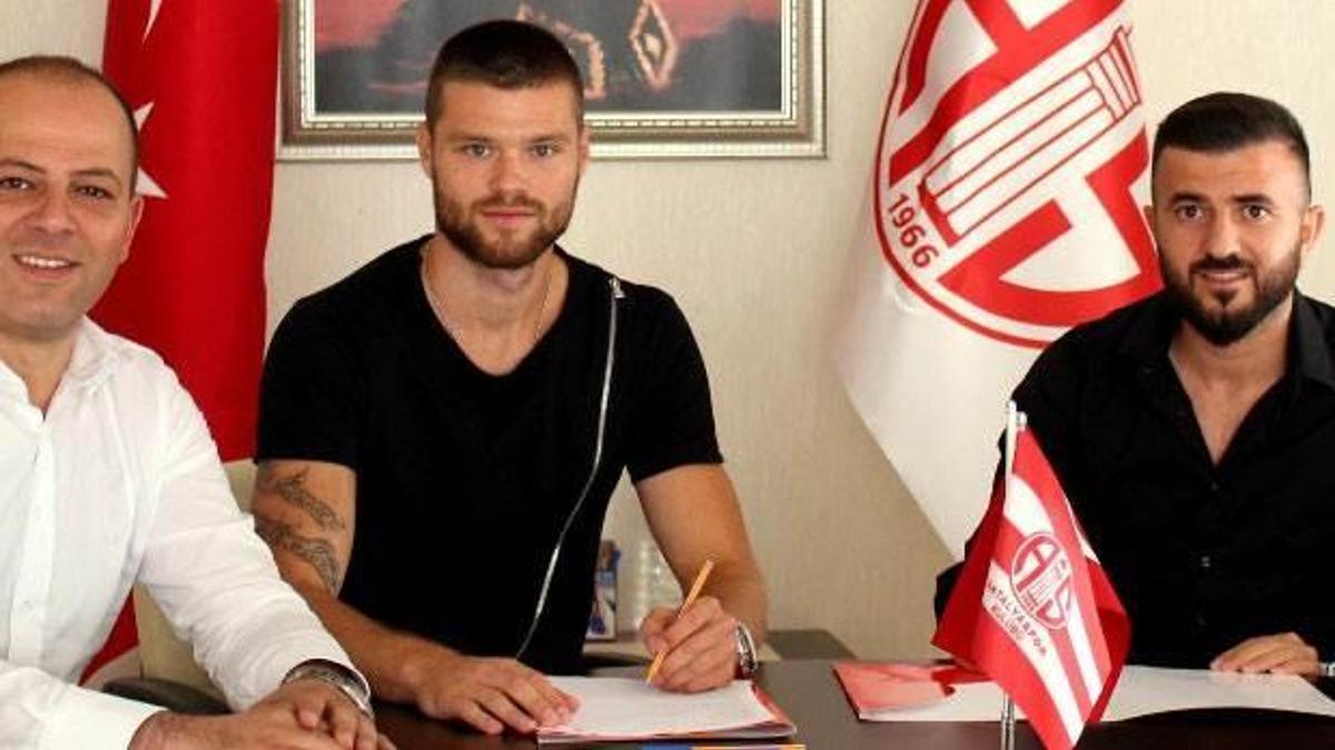 Celustka'dan taraftara 'görüşürüz' mesajı