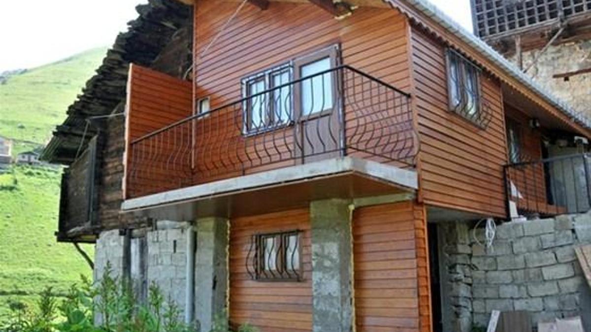 Baba mirası evi testereyle ikiye böldüler