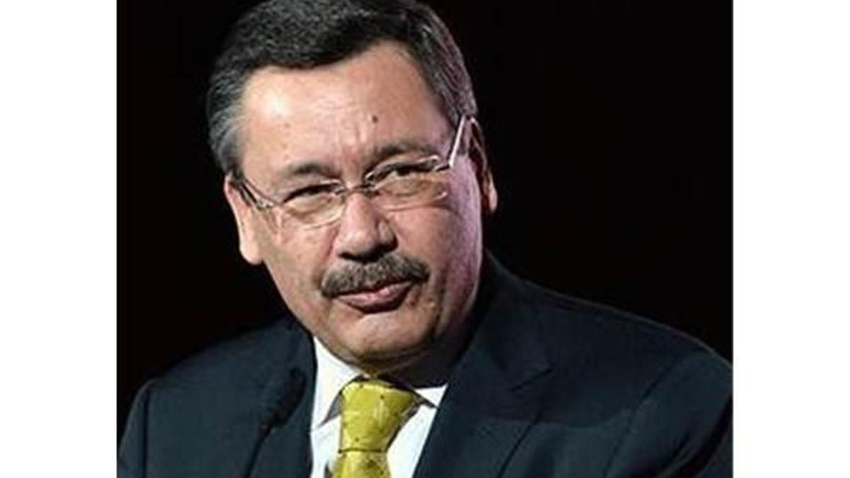 Melih Gökçek'ten Ankaralı'ya müjde