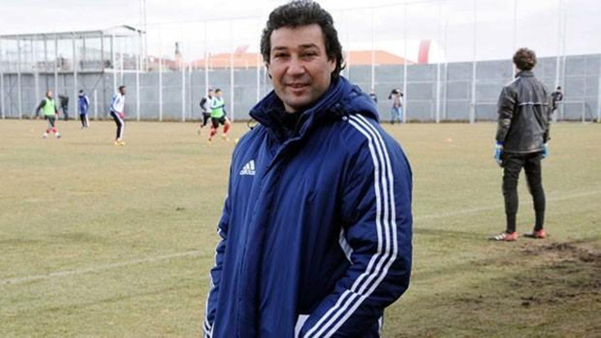 Orhan Kaynak ile yollar ayrıldı