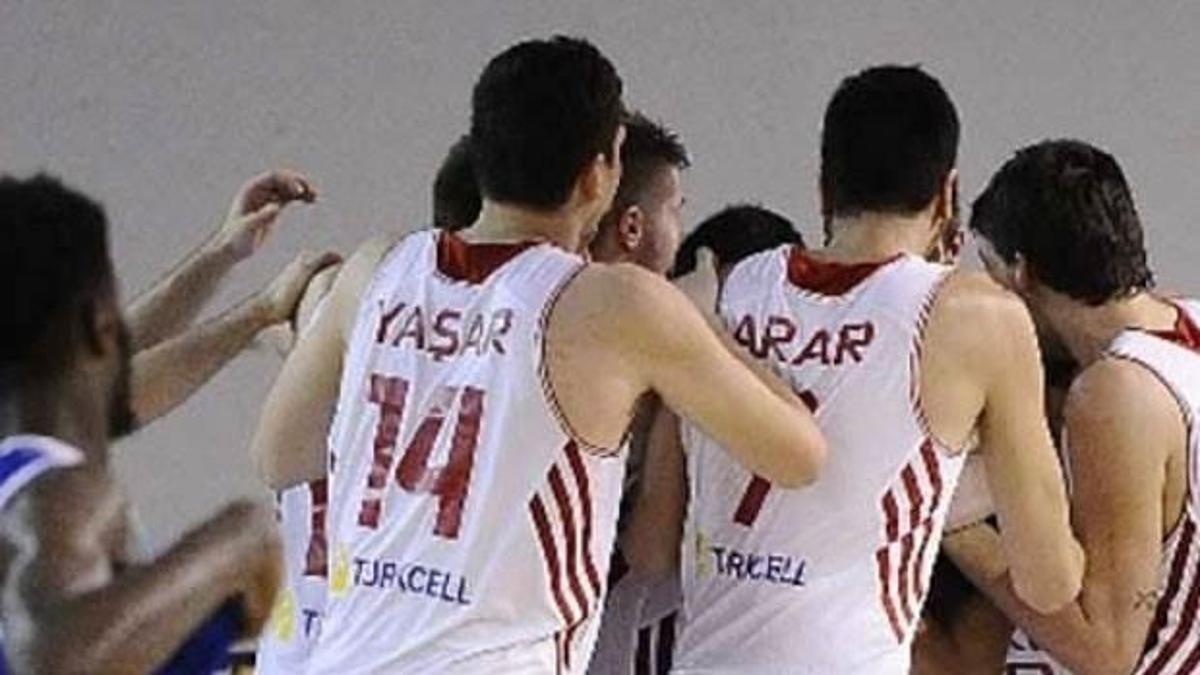 Ümit Milliler çeyrek finali garantiledi!