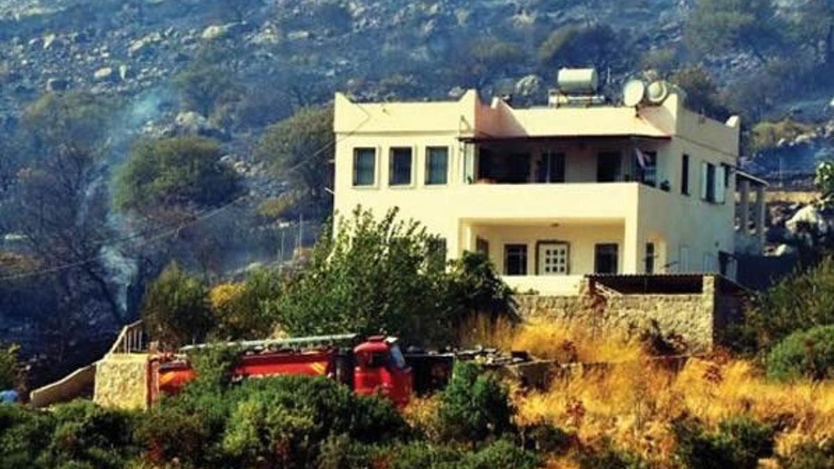 Bir sigara ile bir güzellik zarar gördü