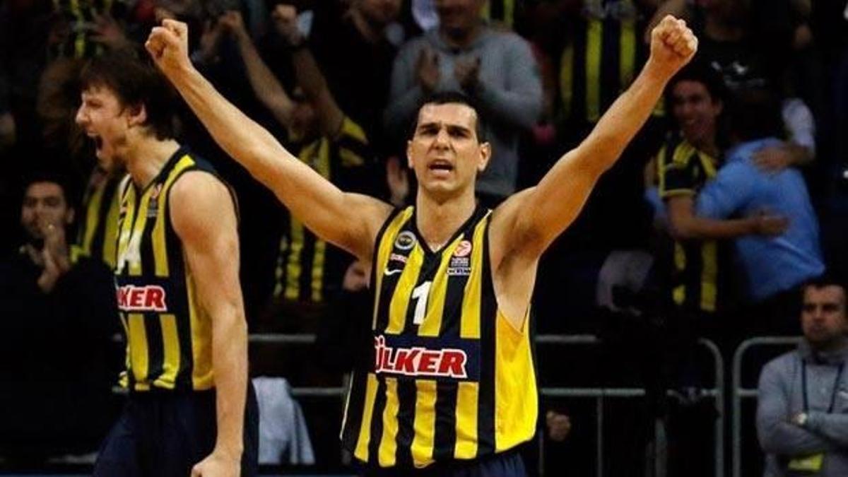 F.Bahçe'den resmen ayrıldı