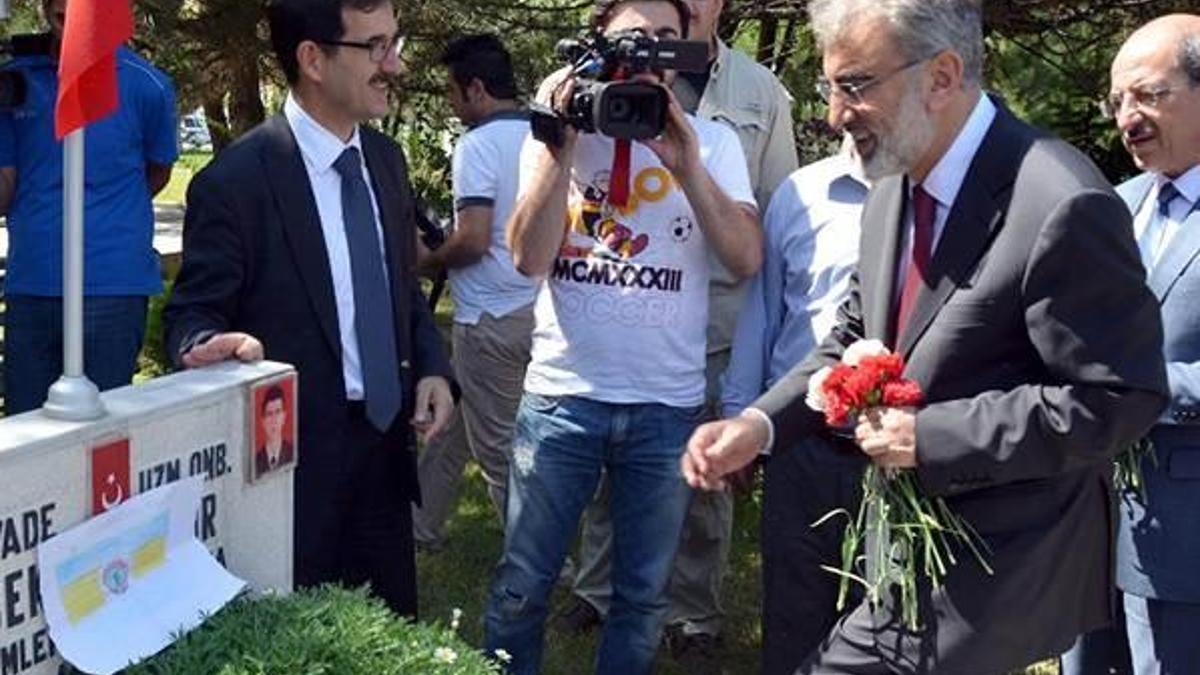 Bakan'ı duygulandıran not