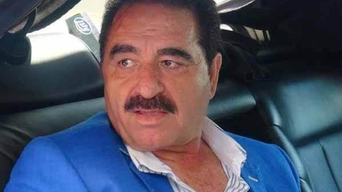 Tatlıses'in ayağında tabanca!