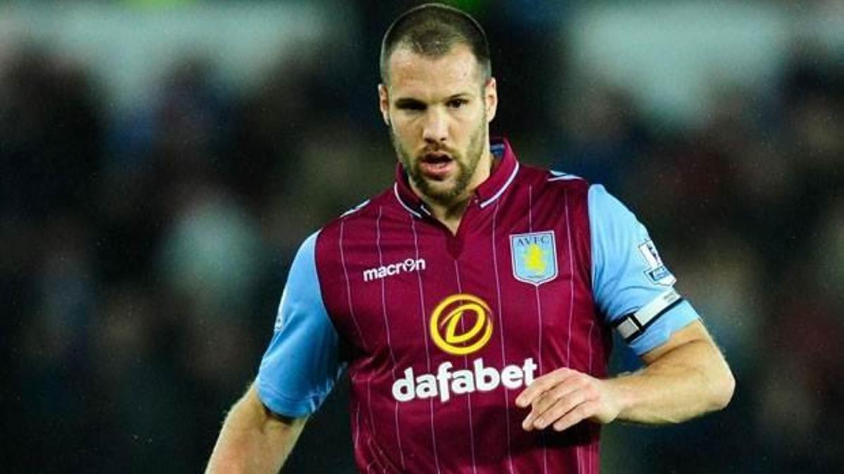 Ron Vlaar 4 ay yok