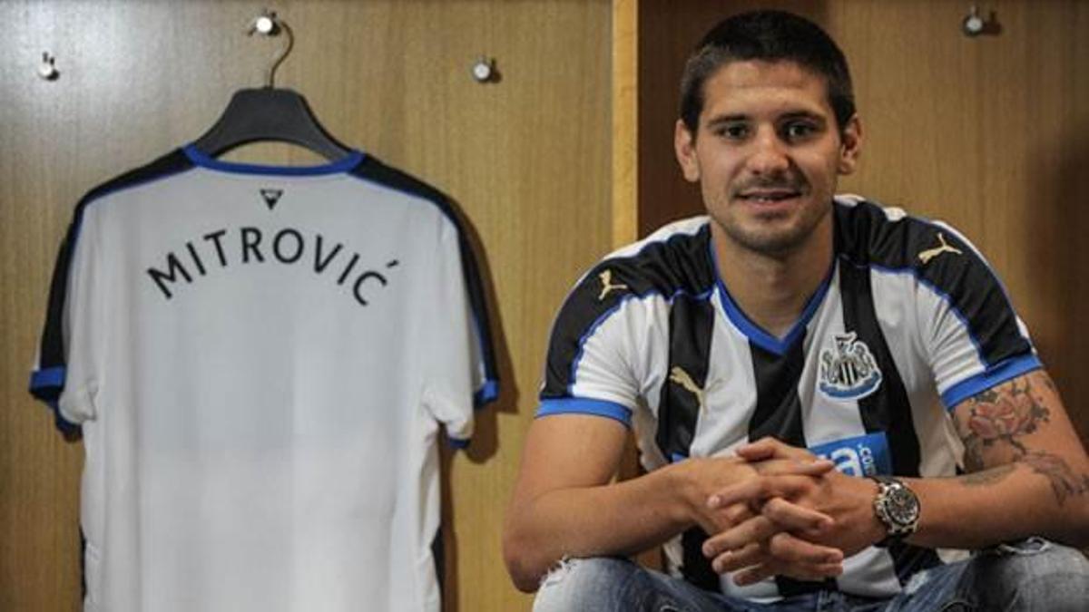 Mitrovic 5 yıllığına Newcastle'da