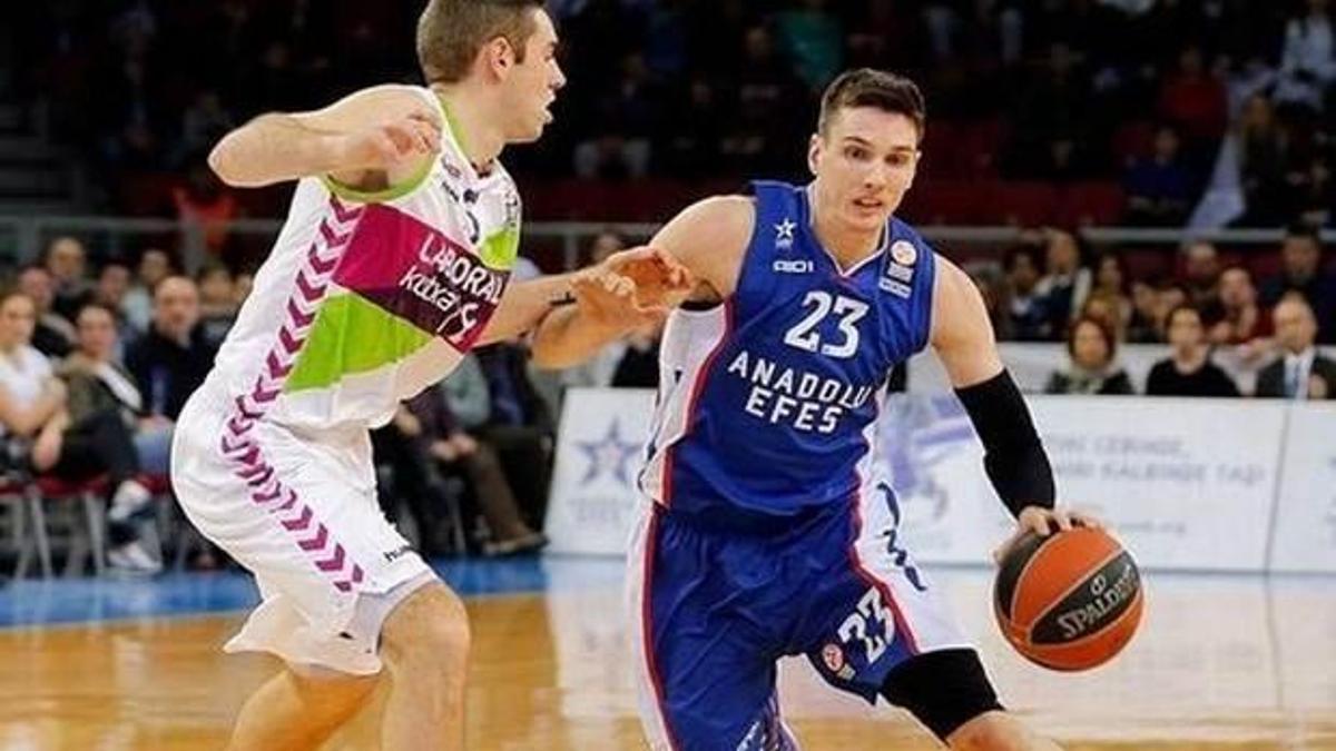 Karşıyaka Janning ile anlaştı