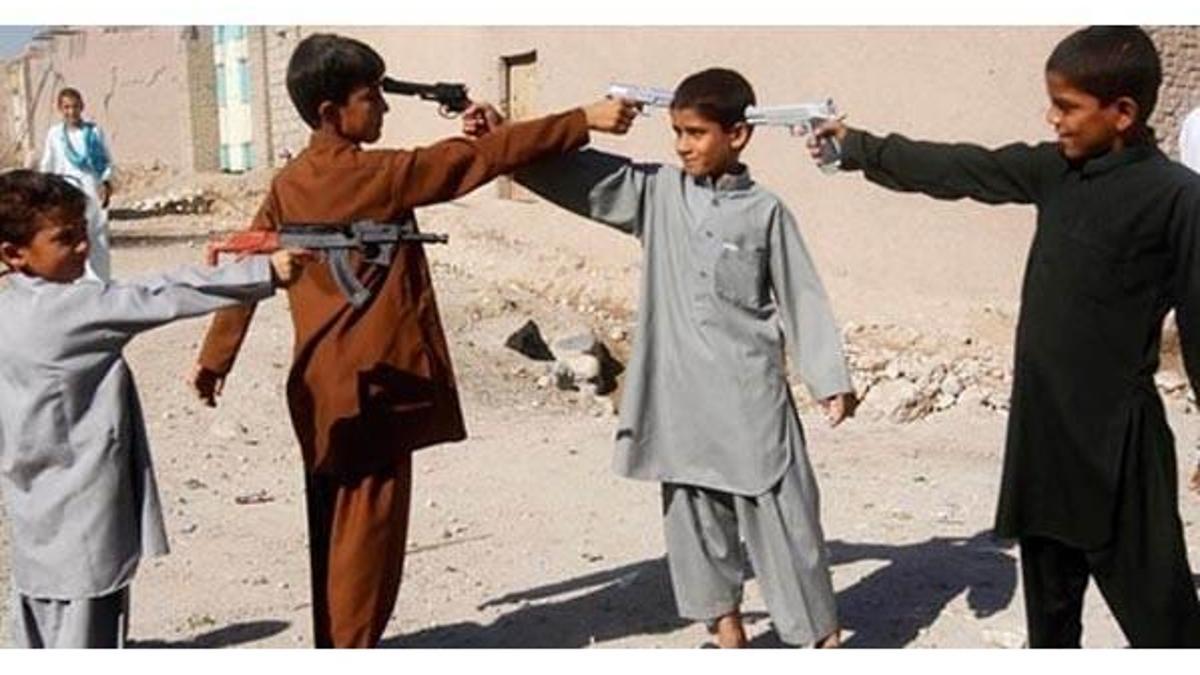 Afganistan'da oyuncak silah yasaklandı