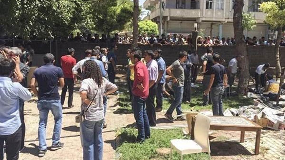 Suruç katliamı hakkında bu yorumları yaptılar