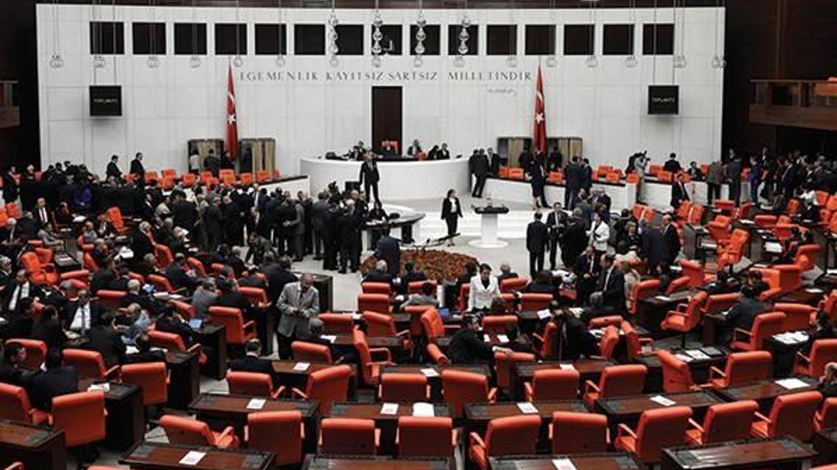 ‘40 milletvekili’ erken seçime götürebilir