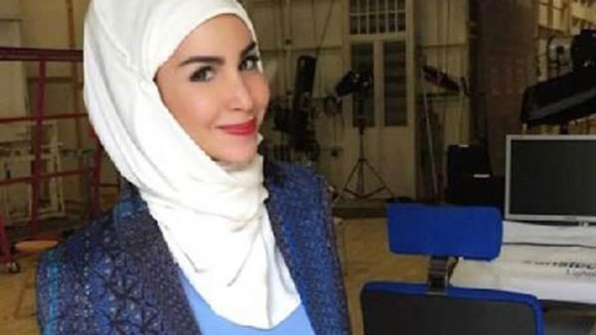 Ünlü mankene başörtüsü tepkisi