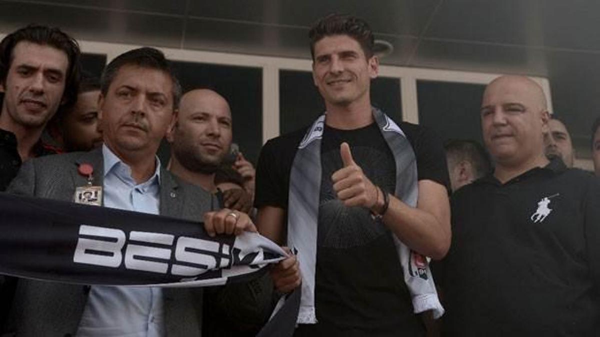 Mario Gomez resmen Beşiktaş'ta!