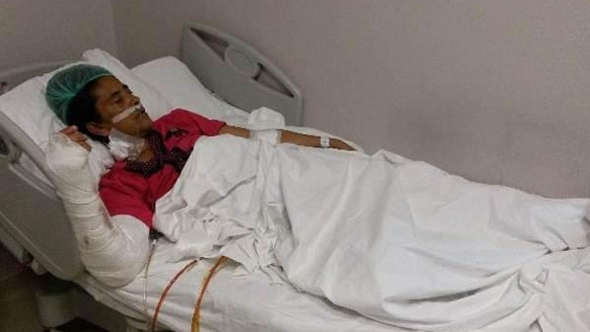 Eşi minibüste 18 yerinden bıçakladı