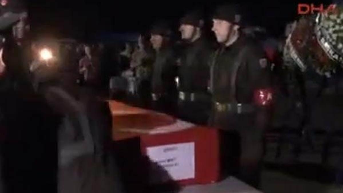 Şehit Jandarma gece yarısı toprağa verildi!