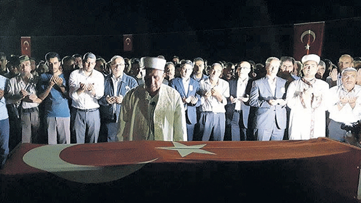 Şehide gece yarısı veda