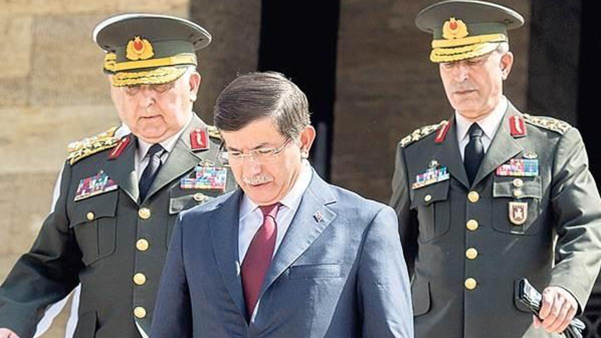 Yüksek Askeri Şûra’da Harp Akademileri ve askeri okullara neşter