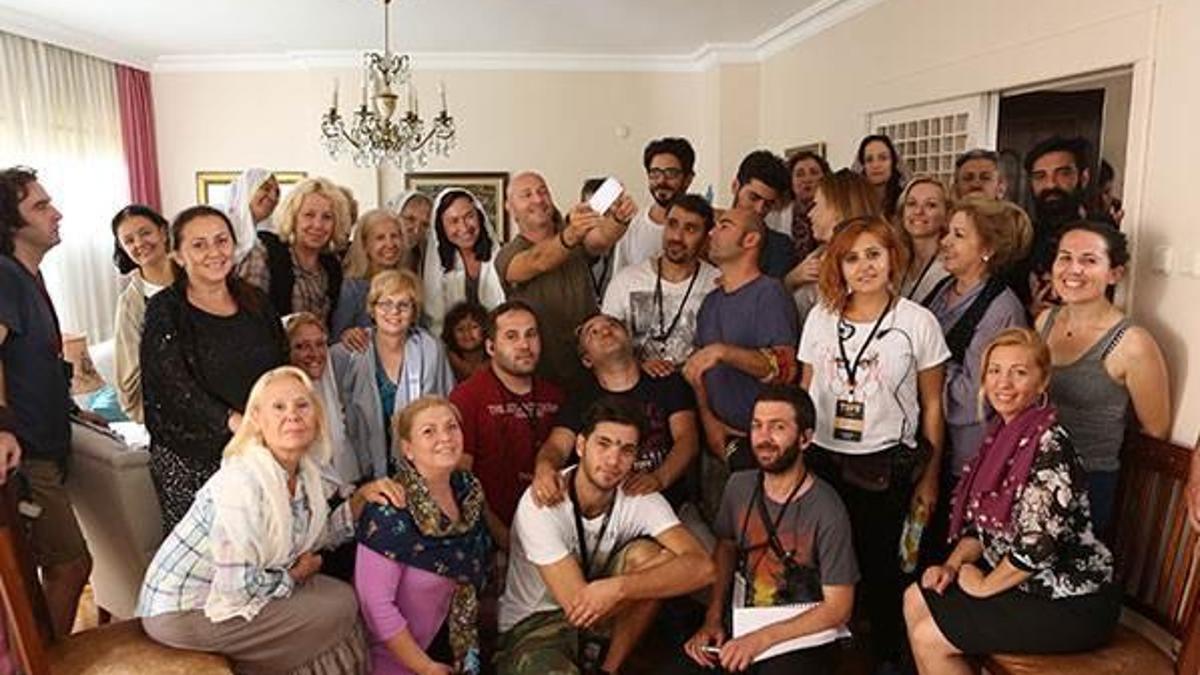 Çağan Irmak ve Demet Akbağ denize açılıyor