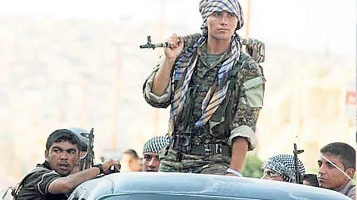 ‘Yaralı YPG’liler El Nusra’ya verildi’
