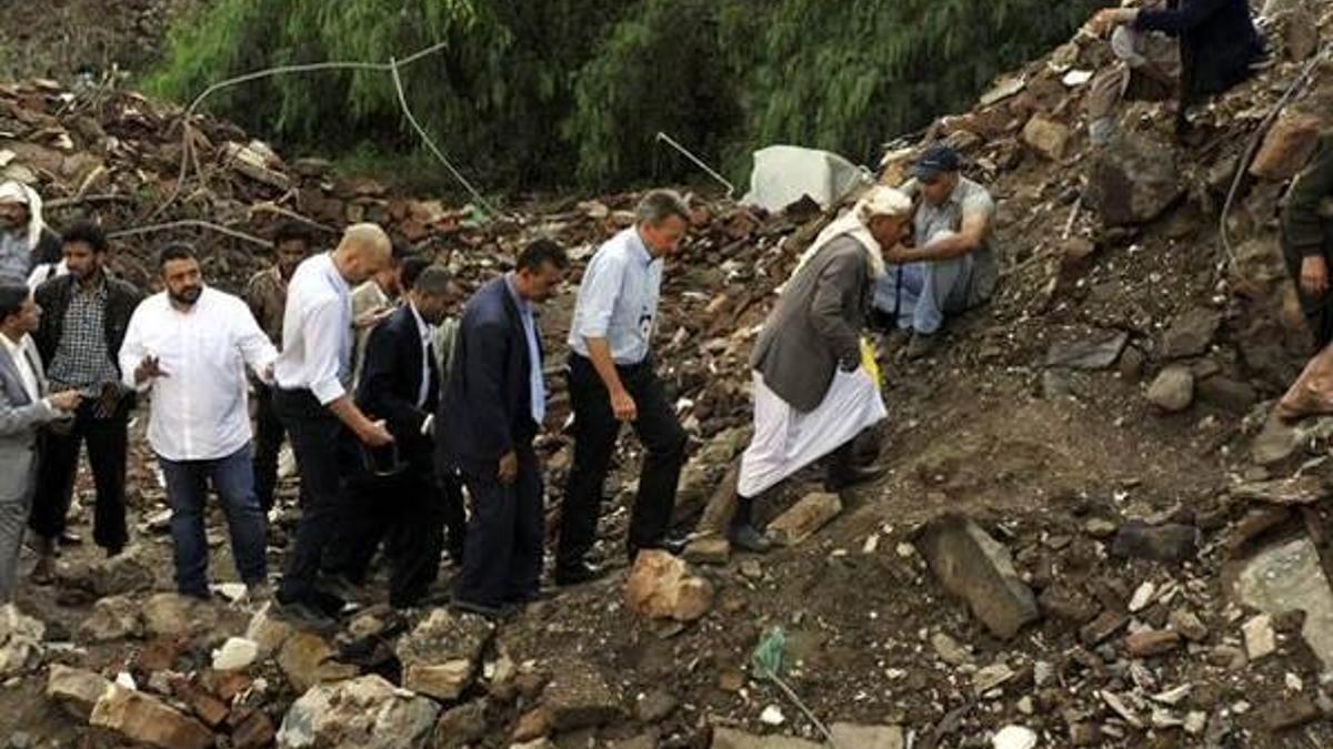 Suudi savaş uçakları Yemen'i bombaladı!