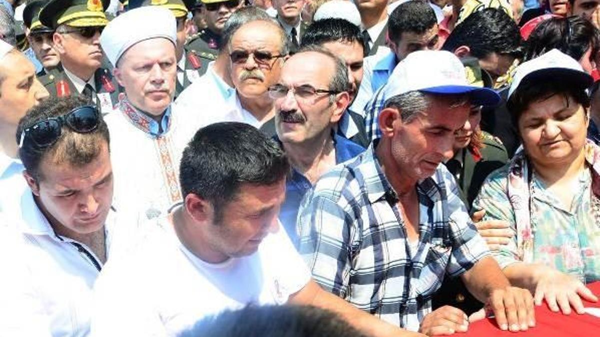 Denizli şehidini böyle uğurladı!